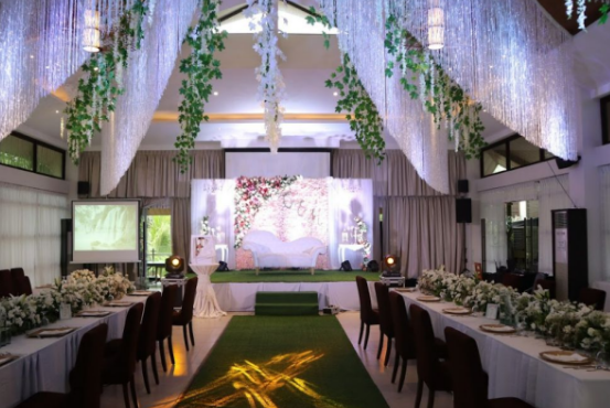 Luxe Pavilion Reception